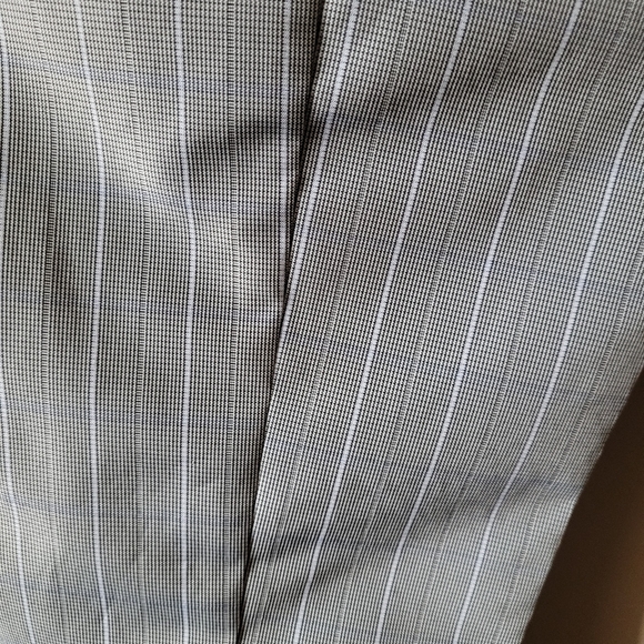 Andrew Fezza 4 pc suit -18 mths - Picture 3 of 3